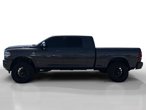 Used 2019 RAM 3500 Laramie AWD/4WD image 2