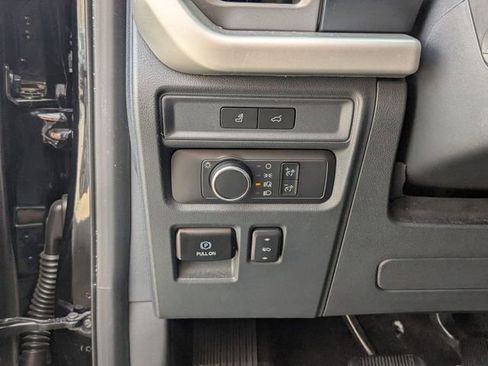 Certified 2022 Ford Expedition XLT image 12