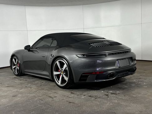 Certified 2020 Porsche 911 Carrera 4S image 3