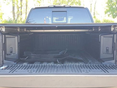 Used 2022 Nissan Titan Platinum Reserve w/ Moonroof Package AWD/4WD image 8
