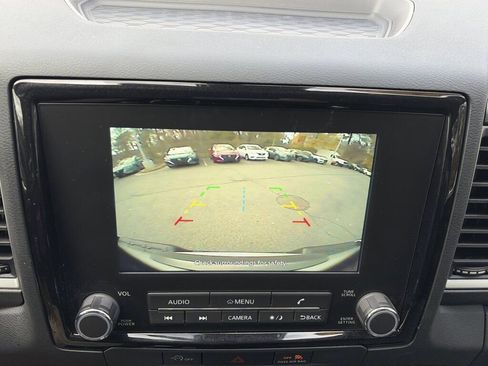 Certified 2024 Nissan Frontier SV w/ SV Convenience Package image 12