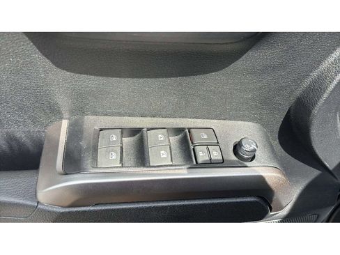 Used 2023 Toyota Tacoma SR5 AWD/4WD image 18