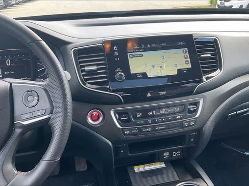 Used 2022 Honda Passport TrailSport image 6