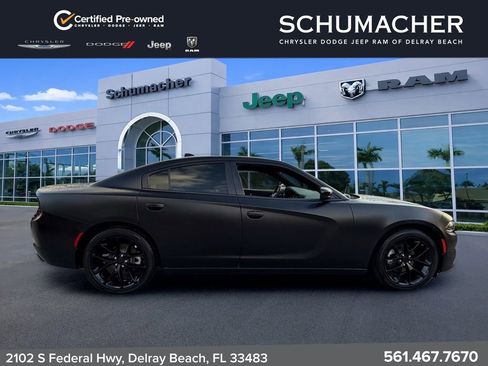 Used 2023 Dodge Charger SXT w/ Plus Group RWD image 8