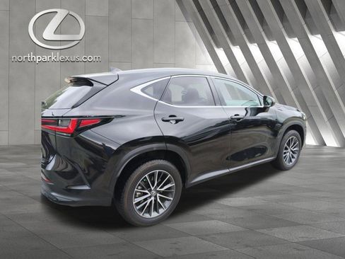 Certified 2025 Lexus NX 250 FWD w/ Cold Area Package image 6