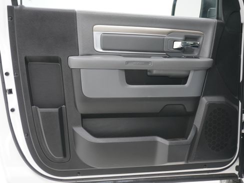 Used 2017 RAM 1500 Tradesman w/ Power & Remote Entry Group image 11