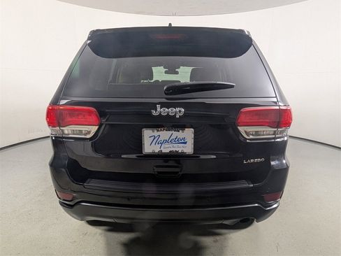 Used 2019 Jeep Grand Cherokee Laredo image 6