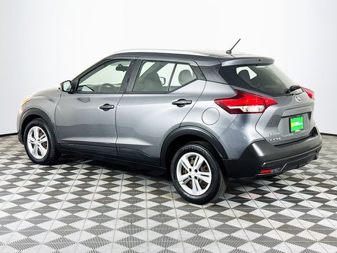 Used 2019 Nissan Kicks S FWD image 6
