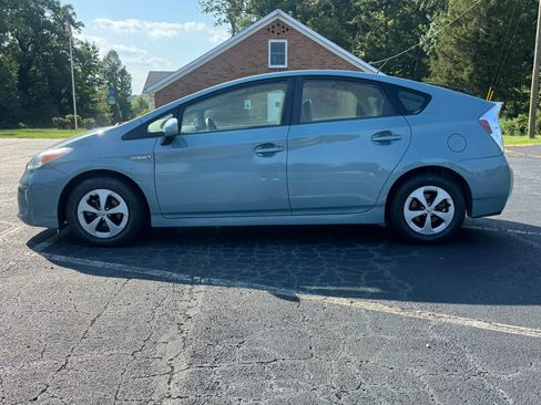 Used 2014 Toyota Prius Three FWD image 4