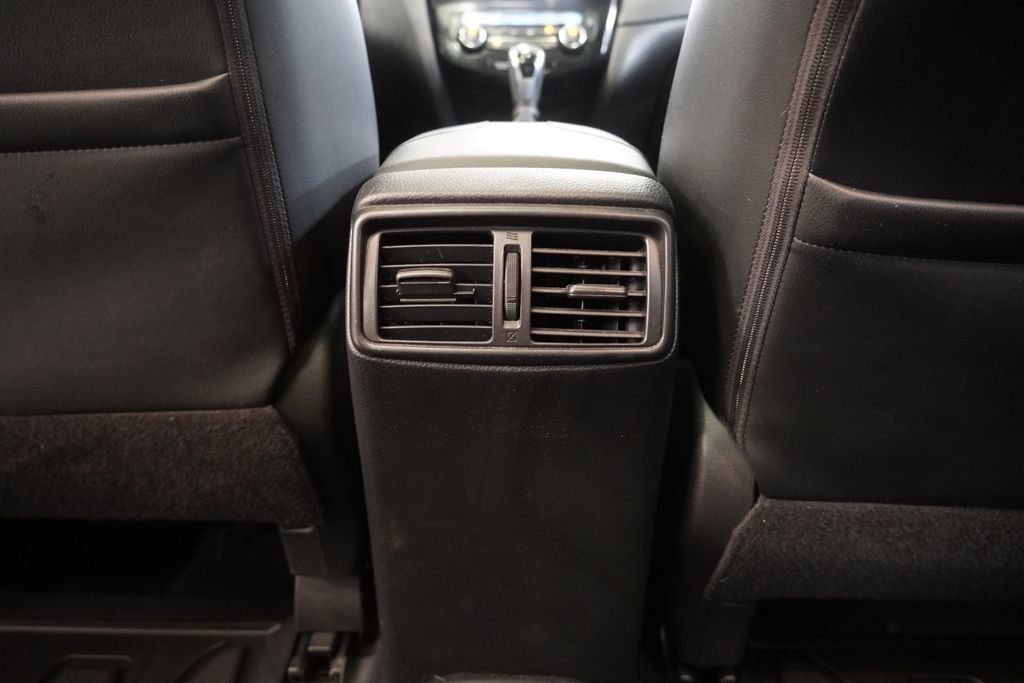 Used 2018 Nissan Rogue SL w/ Premium Package AWD/4WD image 30