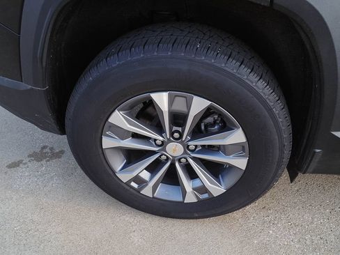 Certified 2026 Chevrolet Equinox LT FWD image 33