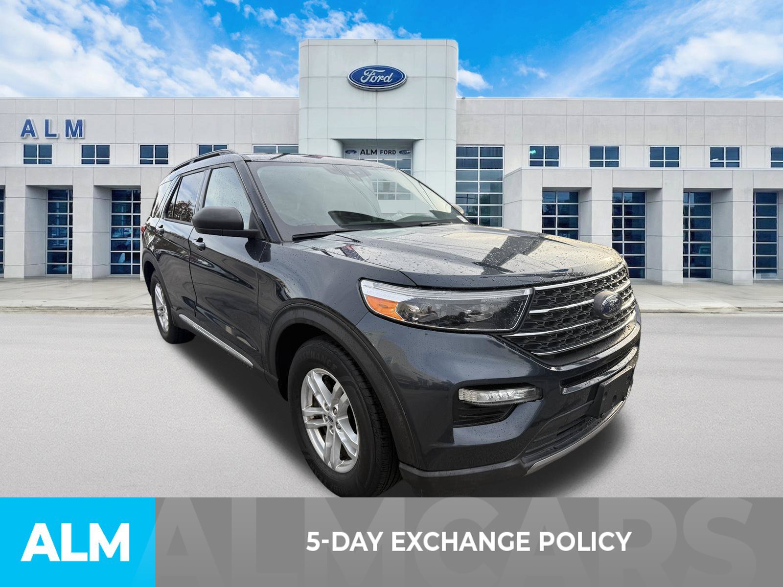 Used 2022 Ford Explorer XLT w/ Equipment Group 202A RWD image 3