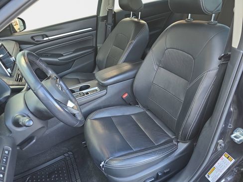 Used 2019 Nissan Altima 2.5 Platinum image 17