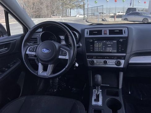 Used 2015 Subaru Legacy 2.5i Premium w/ Moonroof Package AWD/4WD image 16