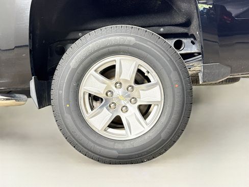 Used 2016 Chevrolet Silverado 1500 LT w/ All Star Edition AWD/4WD image 35