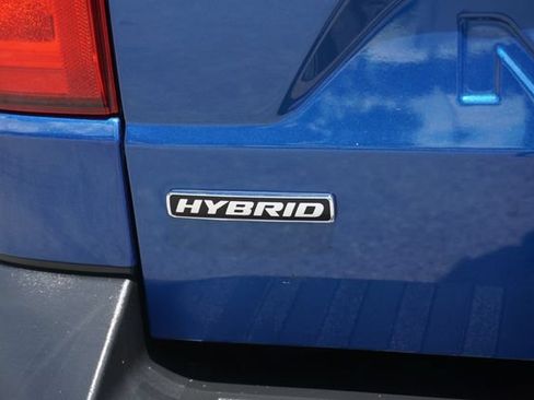 Used 2024 Ford Maverick Lariat FWD image 21