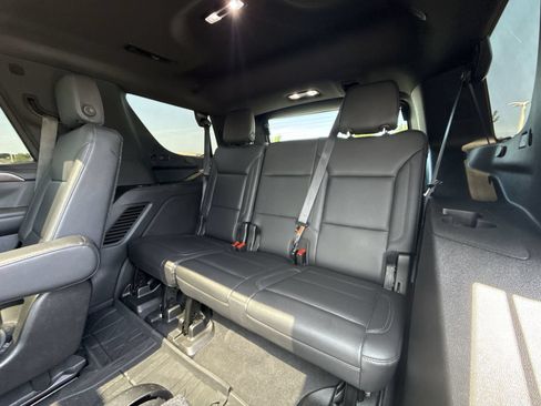 Used 2021 Chevrolet Tahoe Z71 w/ Z71 Signature Package AWD/4WD image 25