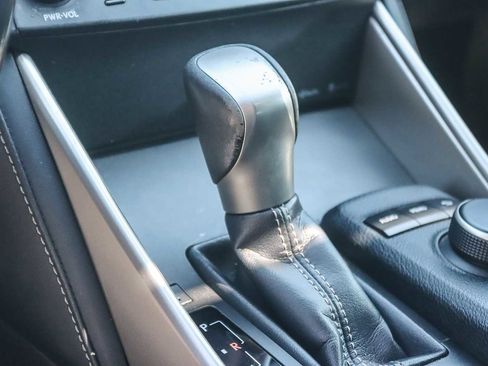 Used 2016 Lexus IS 200t image 19