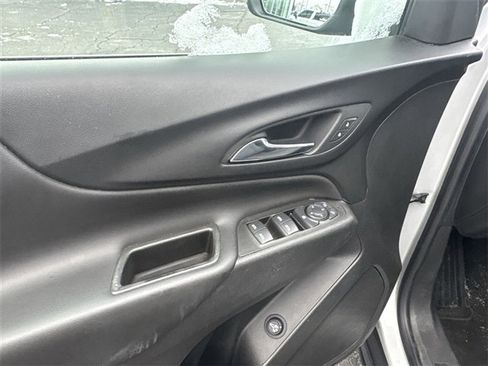 Used 2022 Chevrolet Equinox LT image 22