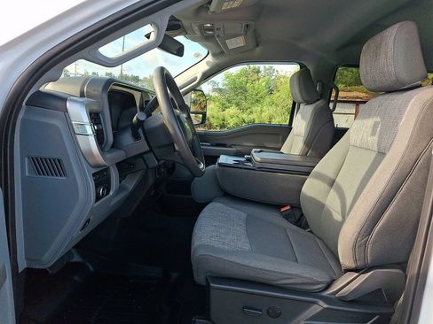 Certified 2023 Ford F250 XLT w/ XLT Premium Package AWD/4WD image 13