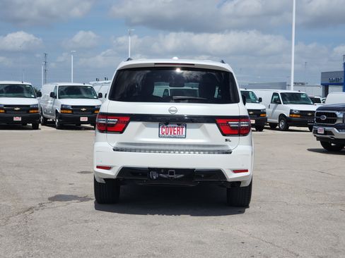 Used 2023 Nissan Armada SL w/ Midnight Edition Package AWD/4WD image 6