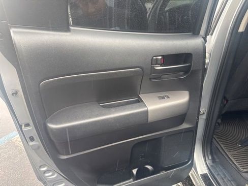Used 2010 Toyota Tundra 2WD Double Cab image 17