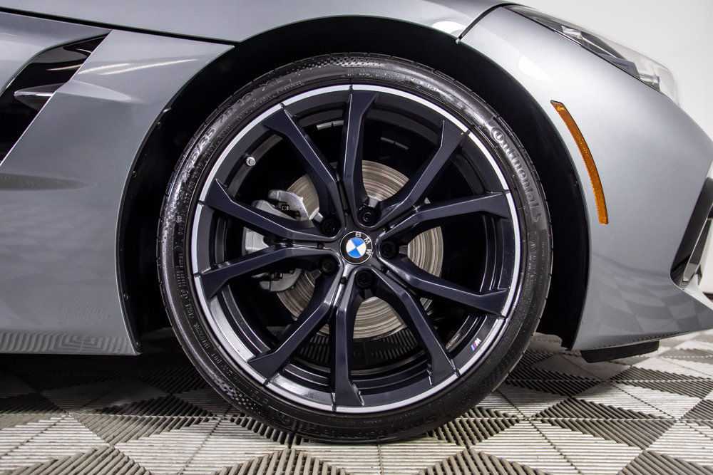 Used 2025 BMW Z4 sDrive30i w/ Shadowloine Package RWD image 32