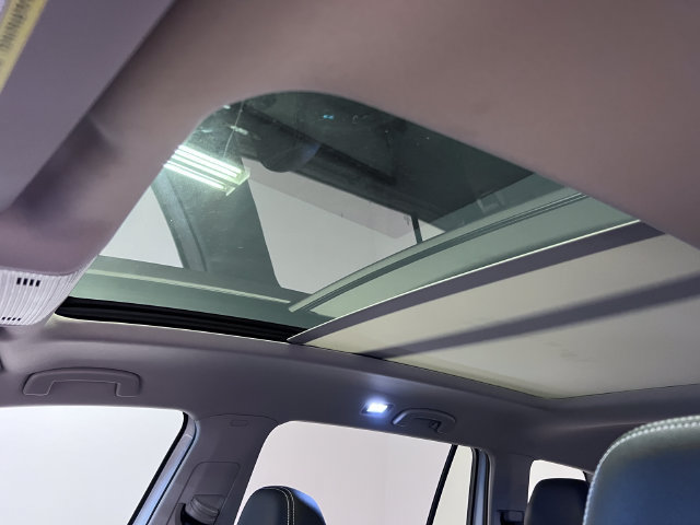 Certified 2026 Volkswagen Atlas SE FWD image 29