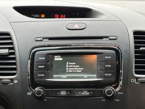 Used 2017 Kia Forte LX w/ LX Popular Package image 14