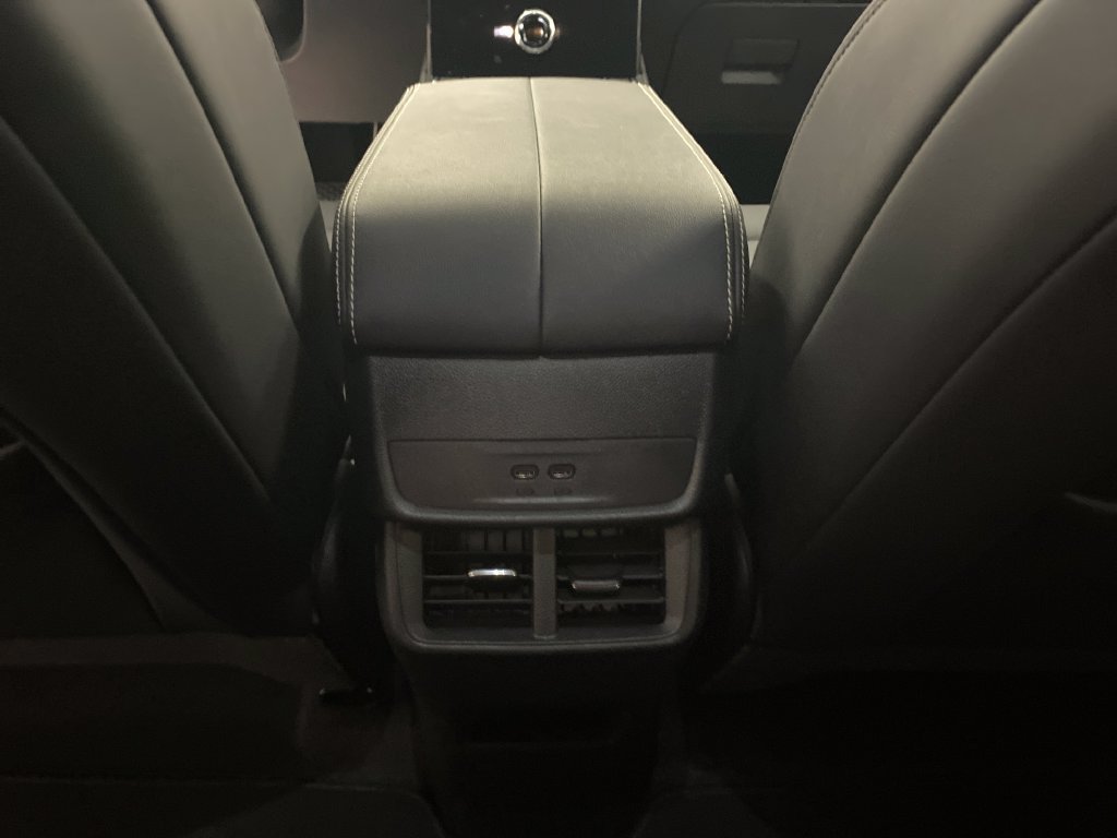 New 2027 GMC Terrain Elevation w/ Elevation Premium Package FWD image 17