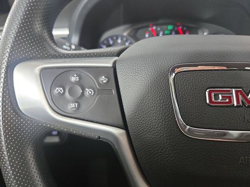 Certified 2023 GMC Acadia SLE w/ Driver Convenience Package image 16