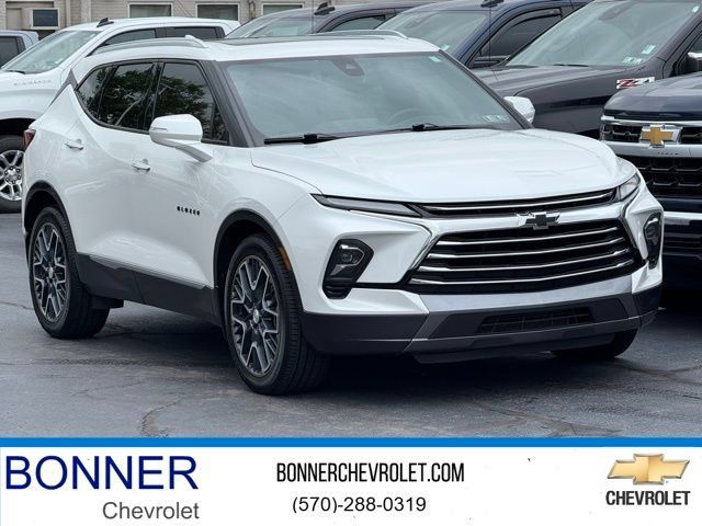 Used 2023 Chevrolet Blazer Premier w/ Enhanced Convenience Package AWD/4WD image 1