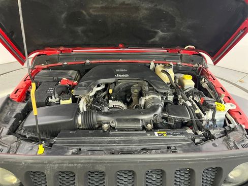 Used 2018 Jeep Wrangler Unlimited Sport S image 9