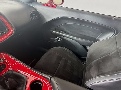Used 2015 Dodge Challenger R/T Plus RWD image 24