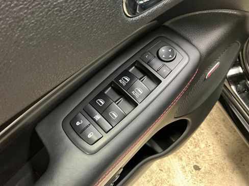 Used 2017 Dodge Durango R/T w/ Trailer Tow Group IV AWD/4WD image 16