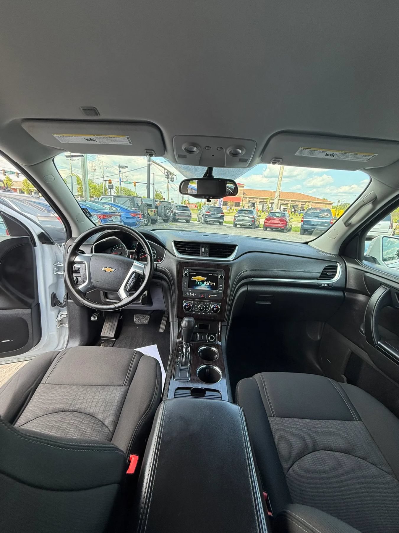 Used 2016 Chevrolet Traverse LT w/ Traveler's Package AWD/4WD image 19