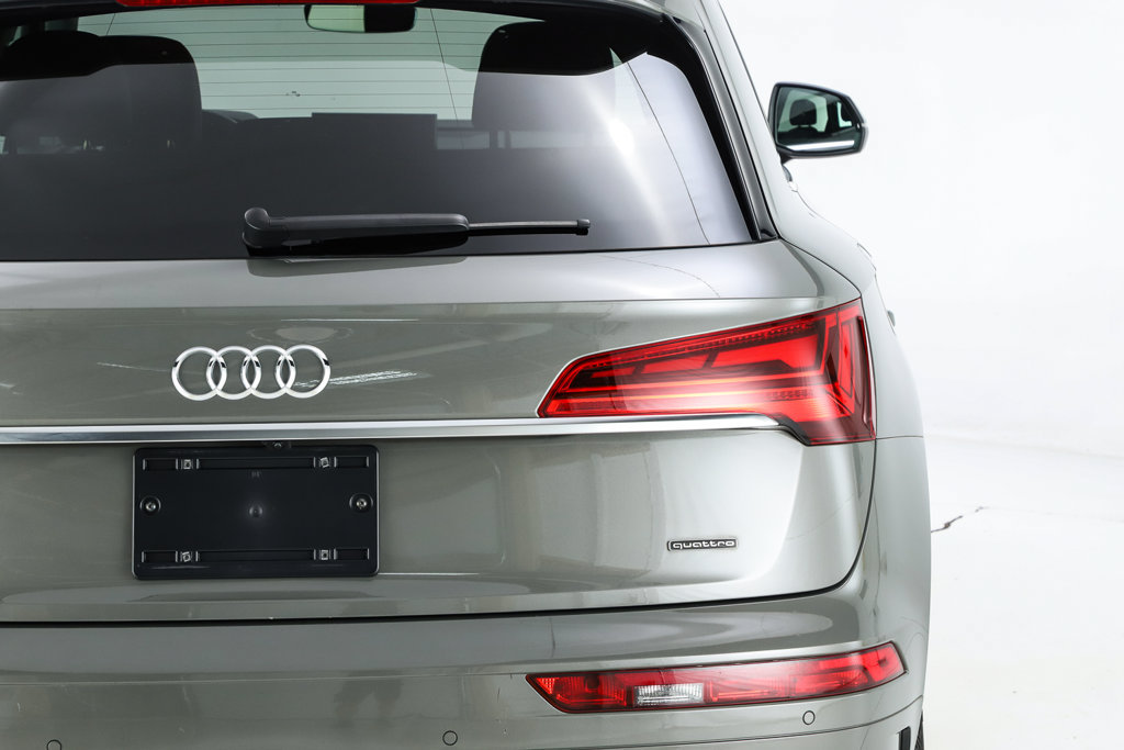 Used 2023 Audi Q5 2.0T Premium Plus w/ Premium Plus Package AWD/4WD image 16