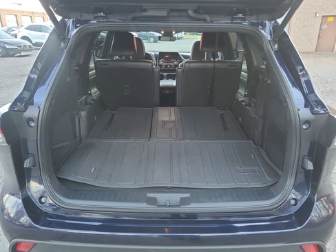 Certified 2024 Toyota Highlander XSE image 31