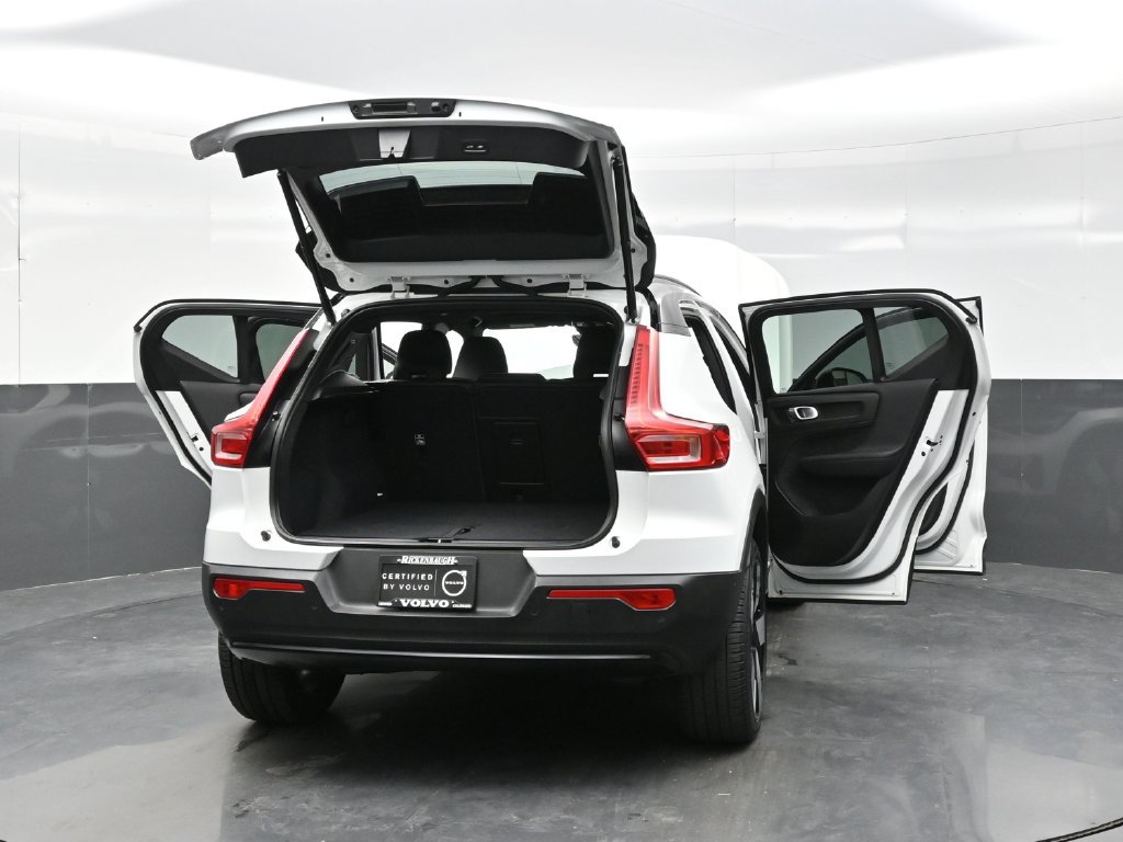 Used 2023 Volvo XC40 Recharge Ultimate AWD/4WD image 45