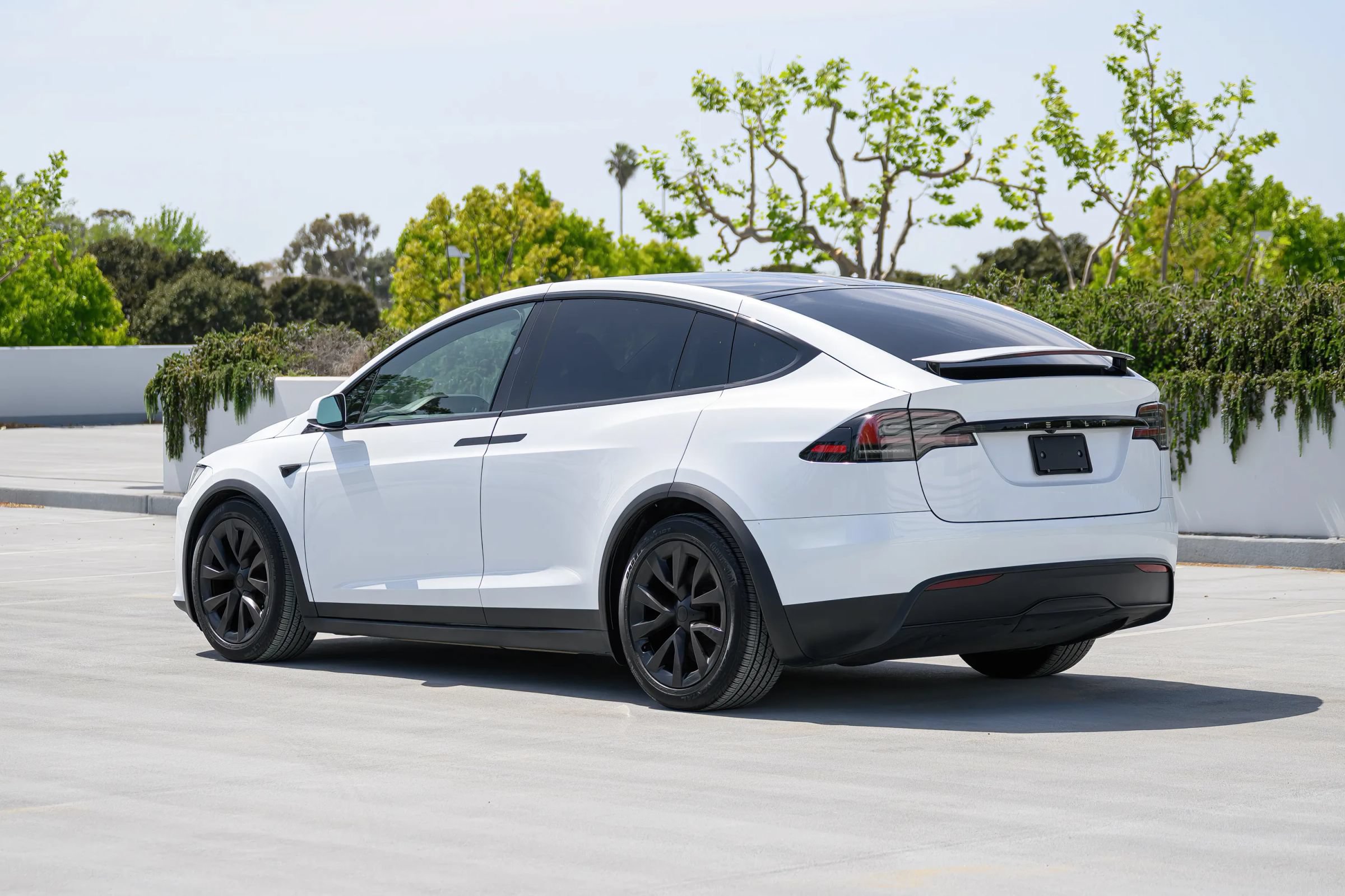 Used 2024 Tesla Model X AWD/4WD image 7