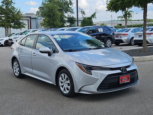 Certified 2024 Toyota Corolla LE FWD image 7