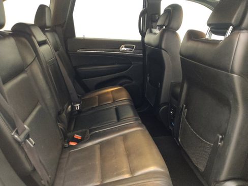 Used 2021 Jeep Grand Cherokee Limited w/ Luxury Group II RWD image 19
