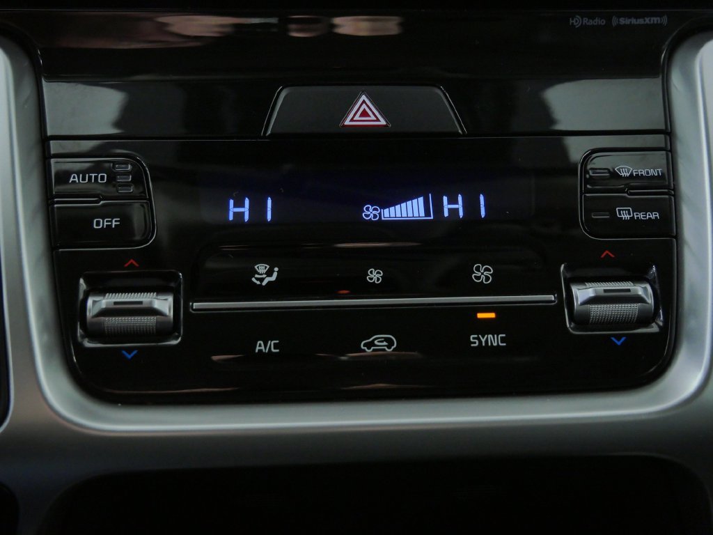 Used 2021 Kia Sorento EX w/ EX AWD X-Line Package image 33