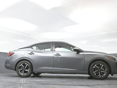 Used 2024 Nissan Sentra SV FWD image 48