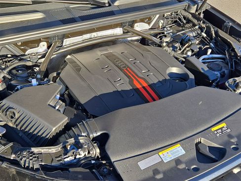 New 2025 Audi SQ5 Premium Plus image 10