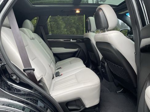 Used 2014 Kia Sorento SX w/ 3rd Row Package image 22