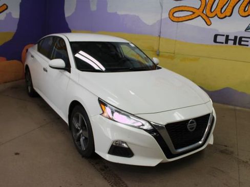 Used 2021 Nissan Altima 2.5 S AWD/4WD image 2