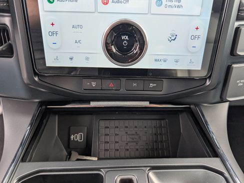 New 2025 Ford F150 Lightning Flash image 26