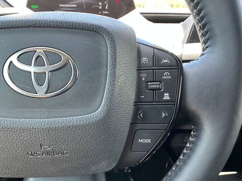 Used 2023 Toyota Prius XLE FWD image 26