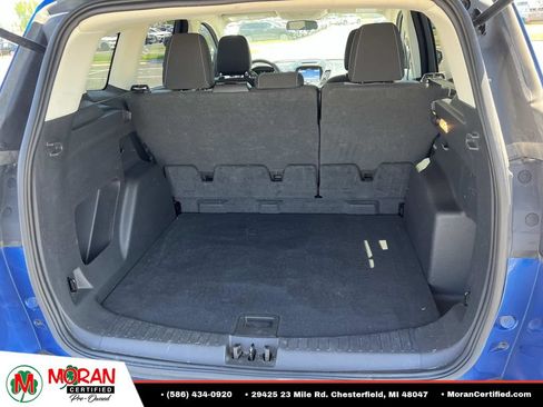 Used 2018 Ford Escape SE w/ SE Sync 3 Package AWD/4WD image 11
